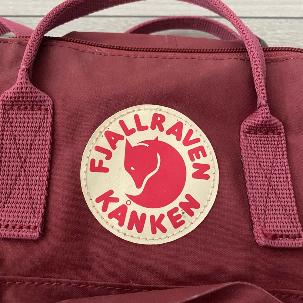 Fjallraven Kånken Deep Red Backpack